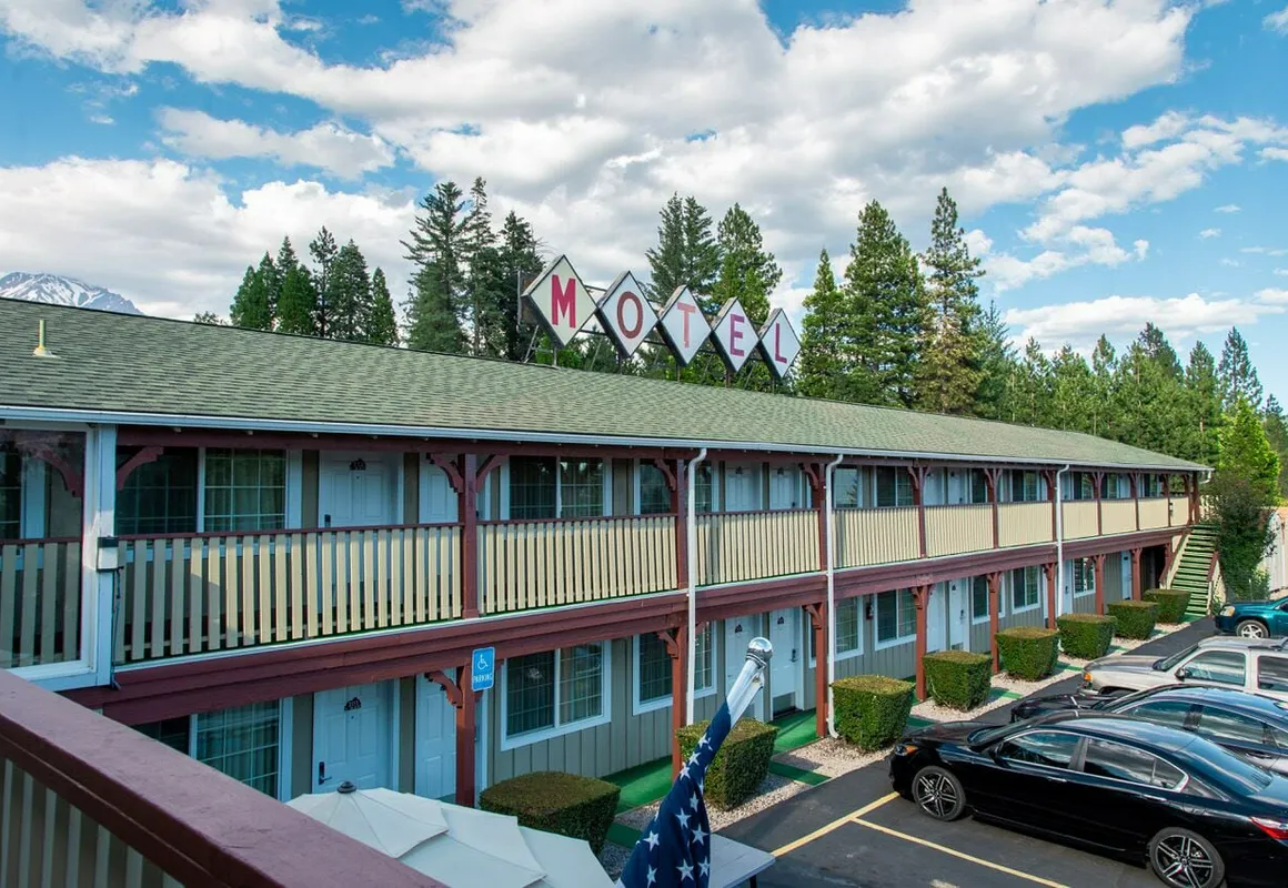 Swiss Holiday Lodge hotel hero