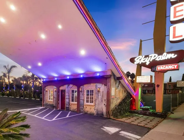 Sky Palm Motel hotel detail image 4