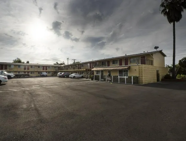 Sky Riders Motel hotel detail image 2