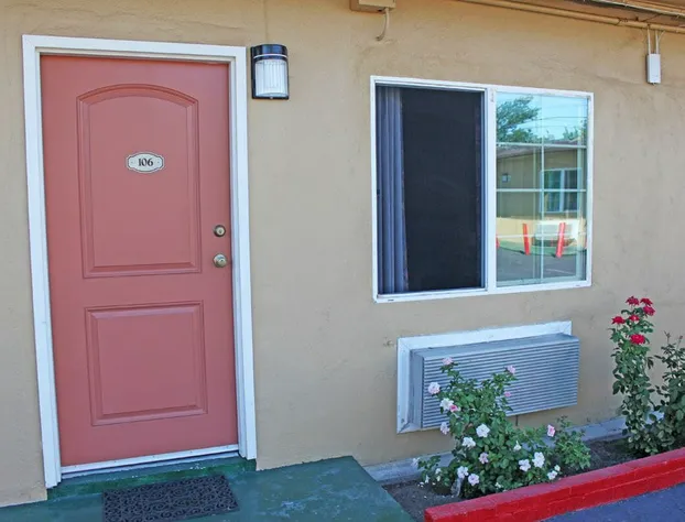 Royla Motel hotel detail image 4