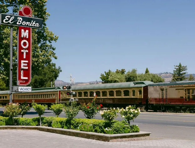 El Bonita Motel hotel detail image 4