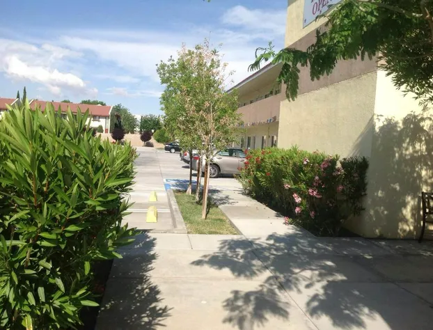 America Inn & Suites hotel detail image 4