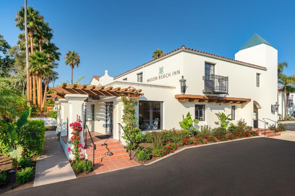 Mason Beach Inn hotel hero