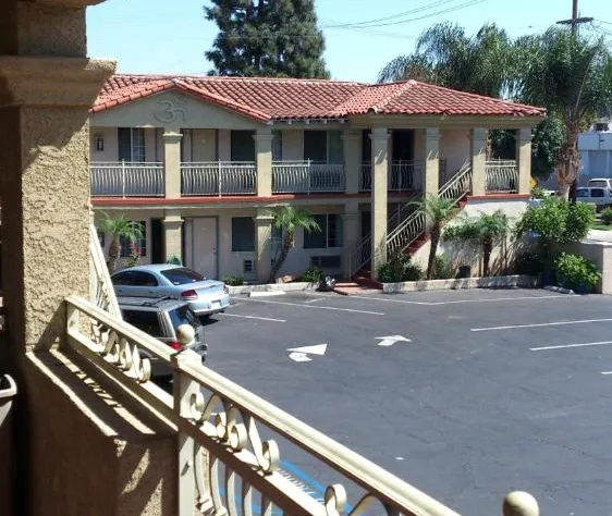 Santa Ana Travel Inn hotel detail image 1