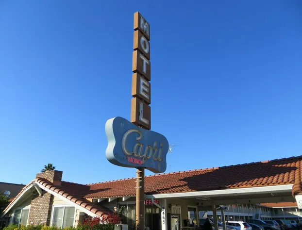 Capri Motel hotel detail image 4