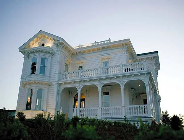 West Cliff Inn - A Four Sisters Inn hotel detail image 1