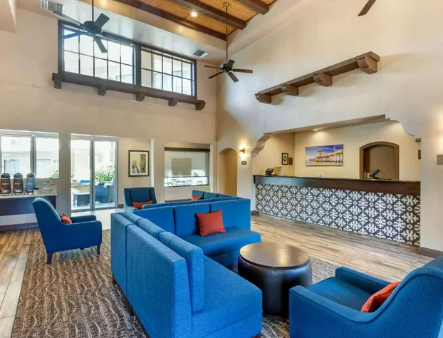 Comfort Inn & Suites Orange County John Wayne Airport hotel detail image 3