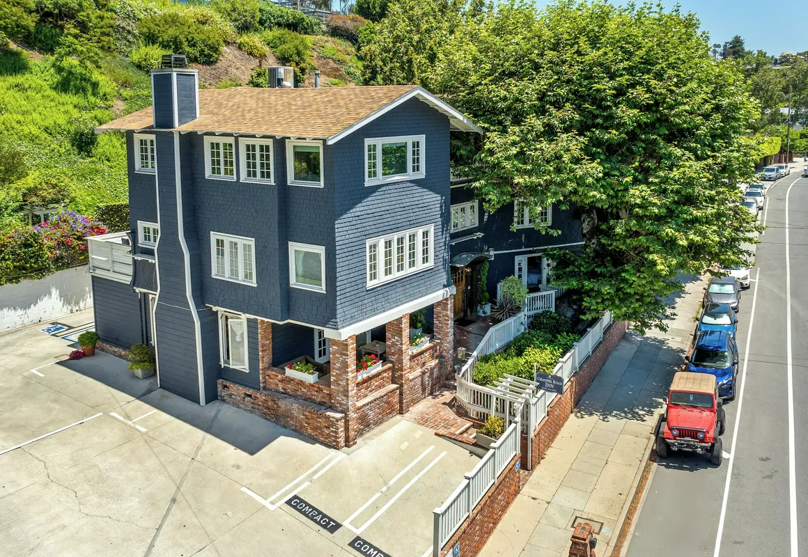 Channel Road Inn, A Four Sisters Inn hotel hero