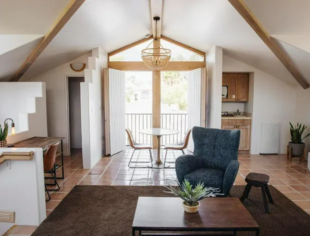 Cottage Inn & Spa hotel detail image 3