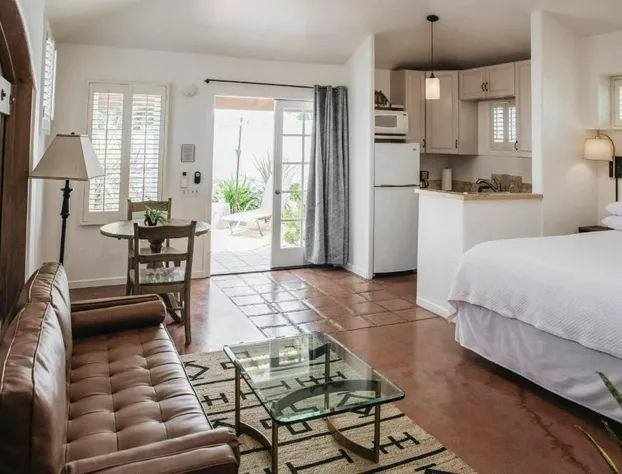 Cottage Inn & Spa hotel detail image 4