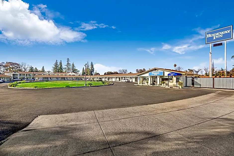 Rodeway Inn Stockton Highway 99 hotel hero