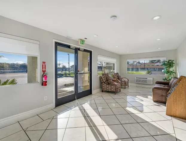 Rodeway Inn Stockton Highway 99 hotel detail image 4