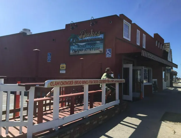 The Shores Inn and Beach Houses hotel detail image 1