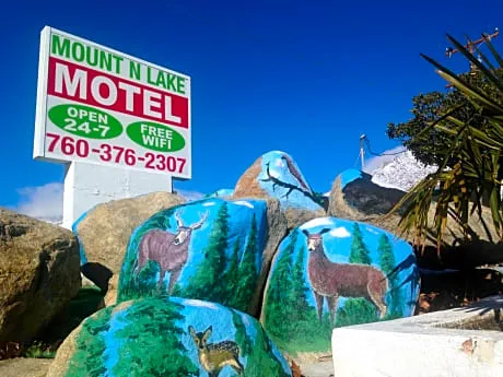 Mount-N-Lake Motel hotel hero