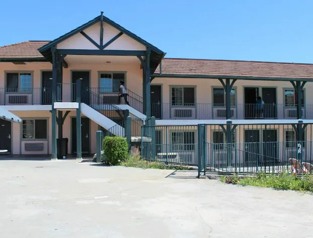 Best Whittier Inn hotel detail image 1