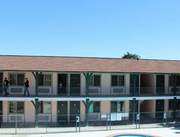 Best Whittier Inn hotel detail image 1