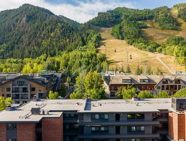 Aspen Square Condominium Hotel hotel detail image 3