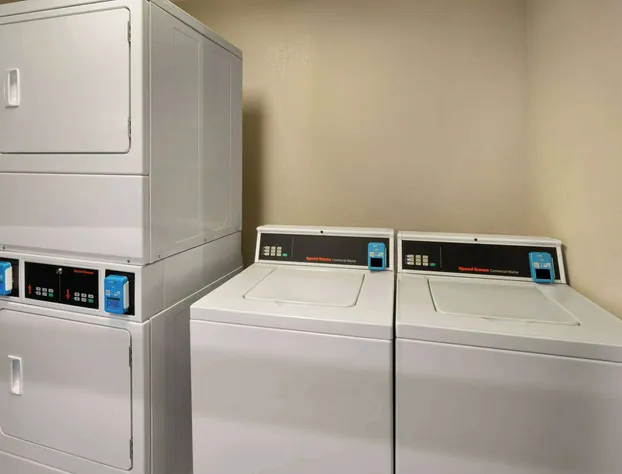 SYLO Hotel Denver Airport, a Ramada by Wyndham hotel detail image 4