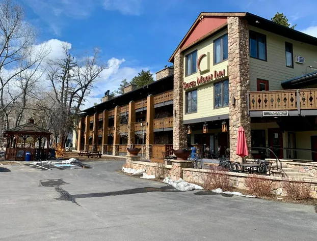 Silver Moon Inn hotel detail image 4