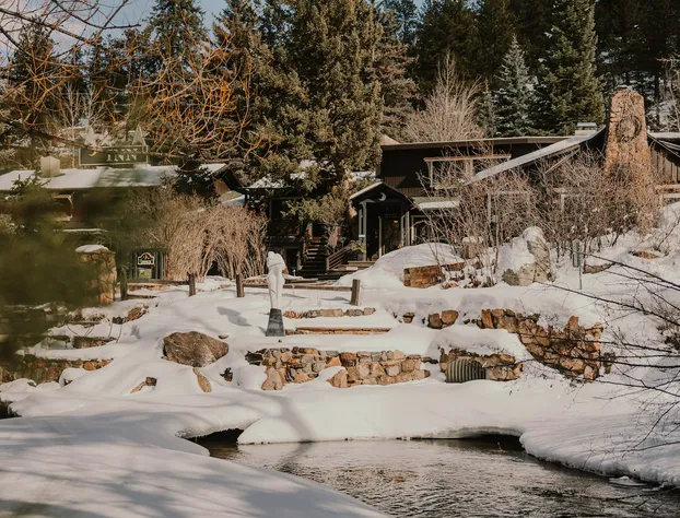 Highland Haven Creekside Inn hotel detail image 3