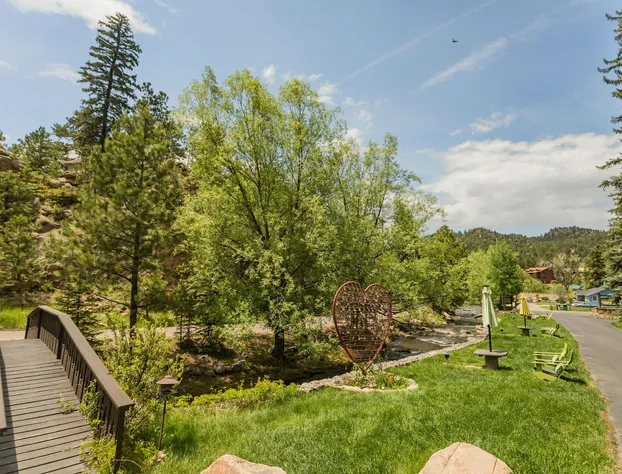 Highland Haven Creekside Inn hotel detail image 4