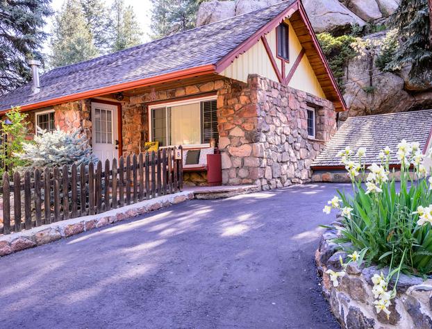 Alpen Way Chalet Mountain Lodge hotel detail image 4