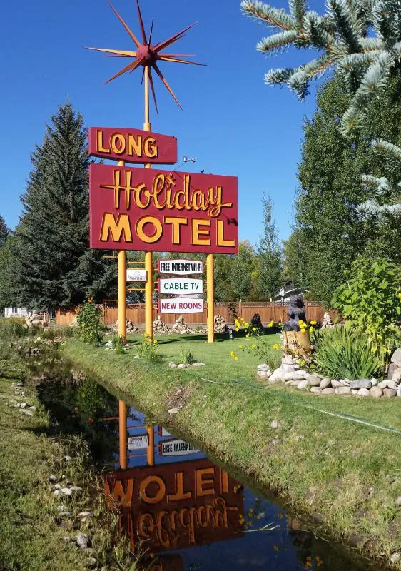 Long Holiday Motel hotel hero