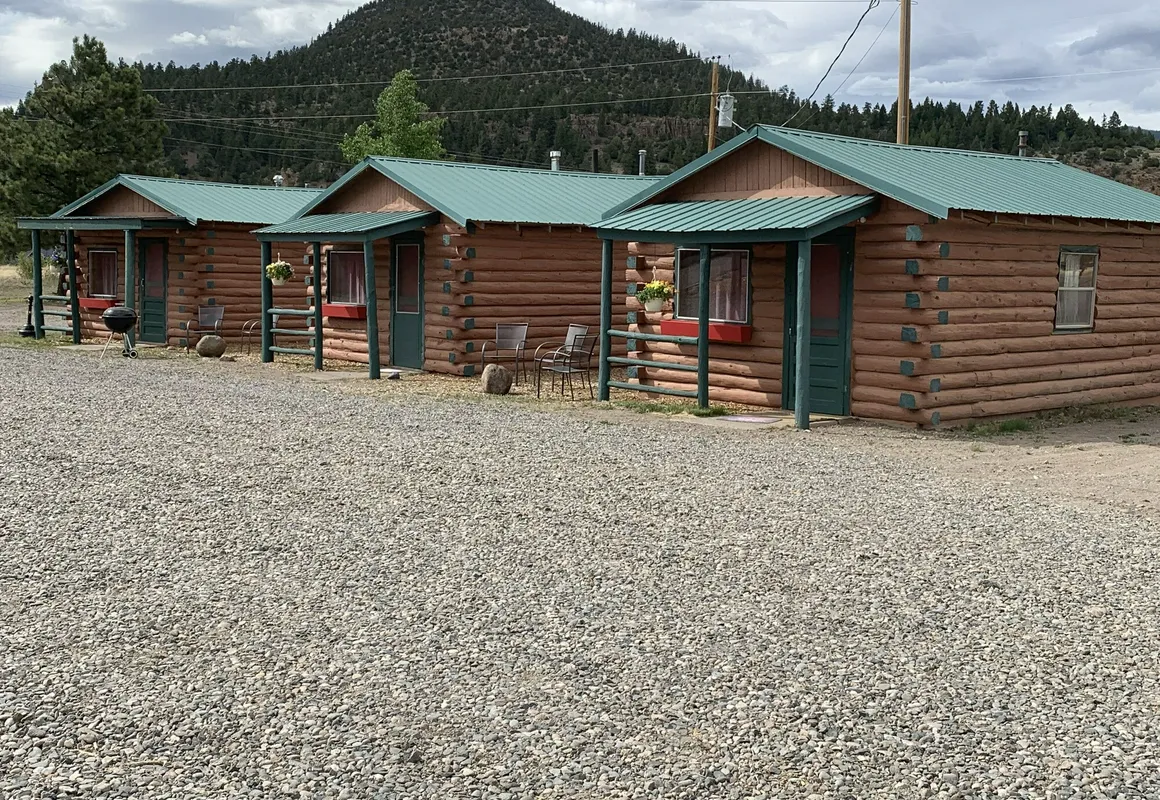 South Fork Lodge & RV Park hotel hero