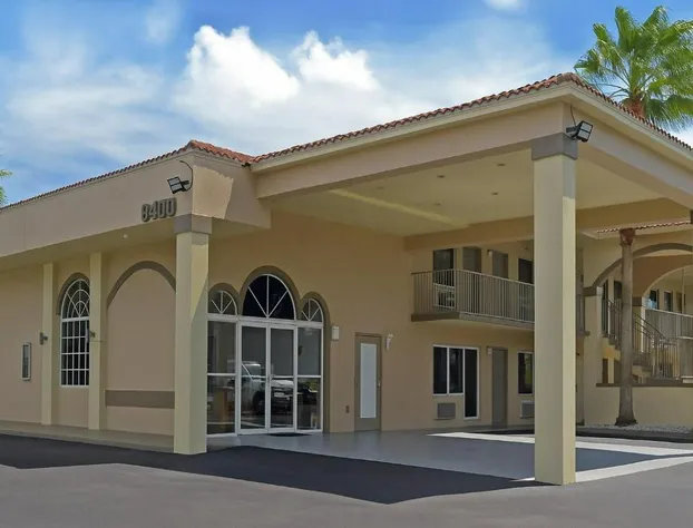 Serena Inn hotel detail image 4