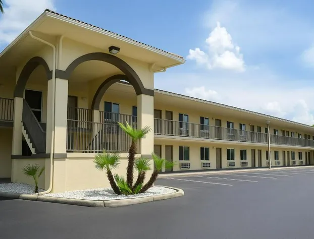 Serena Inn hotel detail image 1