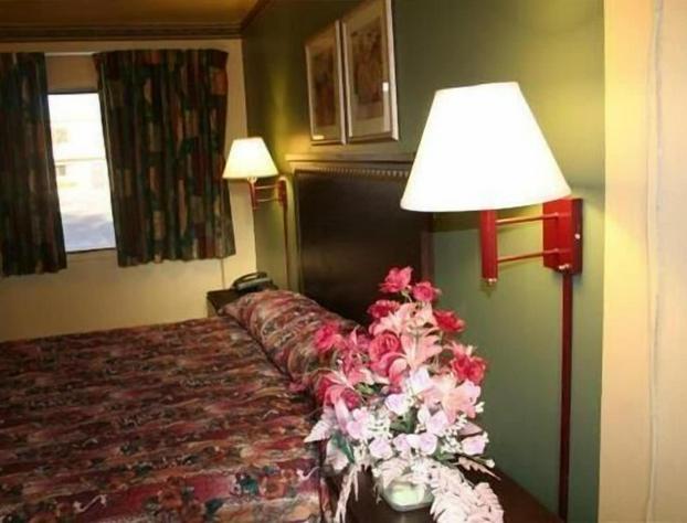 Plaza Travel Inn hotel detail image 4