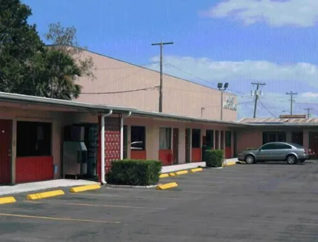 Plaza Travel Inn hotel detail image 2