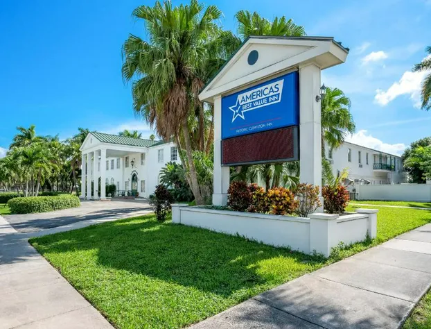 Americas Best Value Inn Historic Clewiston Inn hotel detail image 1