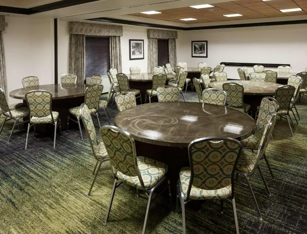 Hampton Inn & Suites Gainesville-Downtown hotel detail image 3