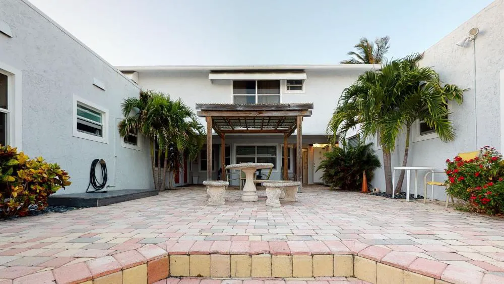 Sun Beach Inn hotel hero