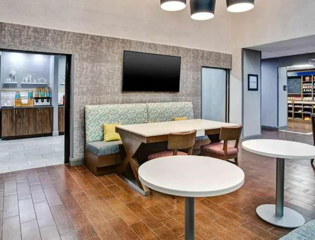 Hampton Inn & Suites - Cape Coral/Fort Myers Area, FL hotel detail image 4