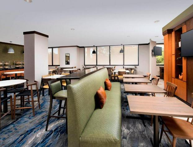 Fairfield Inn & Suites by Marriott Miami Airport South hotel detail image 4