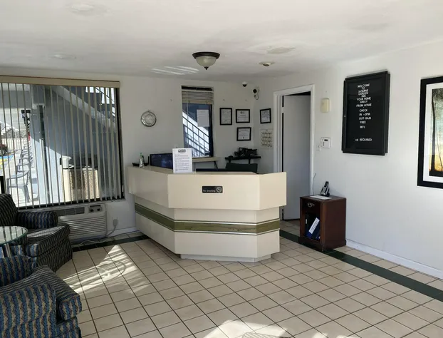 Jasmine Garden Inn - Lake City hotel detail image 2