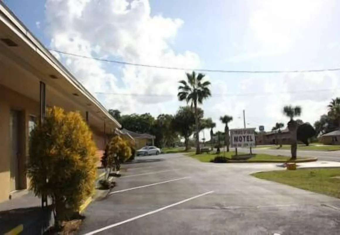 Prince of Wales Motel hotel hero