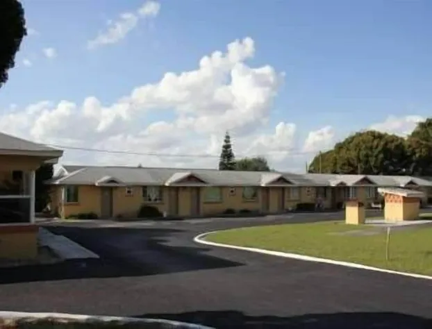 Prince of Wales Motel hotel detail image 1