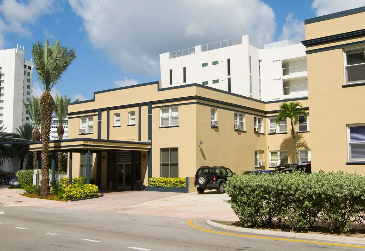 Lombardy Inn Hotel hotel hero