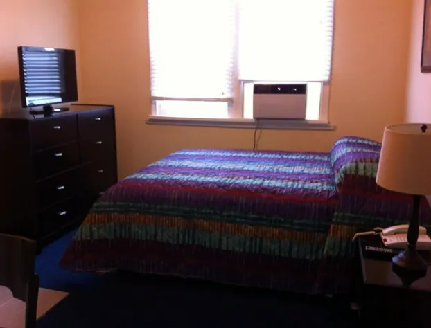 Lombardy Inn Hotel hotel detail image 4