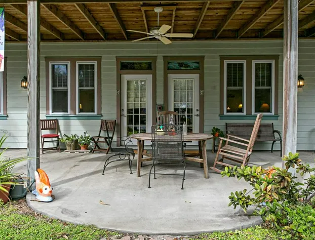 Anchor Inn NSB Bed & Breakfast hotel detail image 4