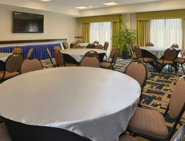 Hampton Inn & Suites Ocala hotel detail image 4