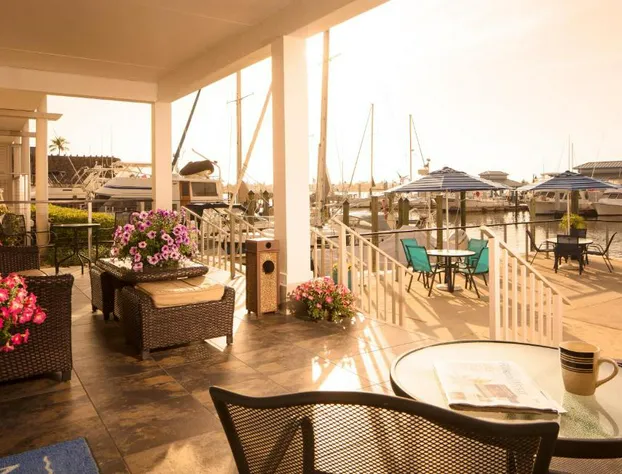 Cove Inn on Naples Bay hotel detail image 1