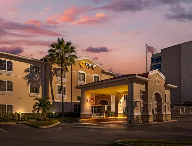 Comfort Suites Downtown hotel detail image 2