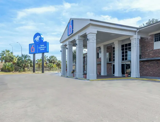 Motel 6 Ocala, FL - Conference Center hotel detail image 2