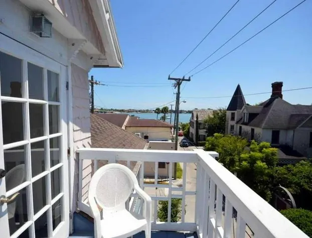 The Kenwood Inn hotel detail image 2