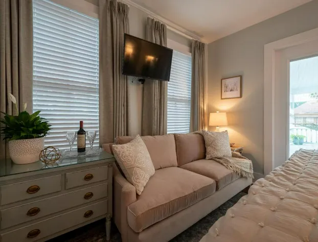 The Kenwood Inn hotel detail image 4