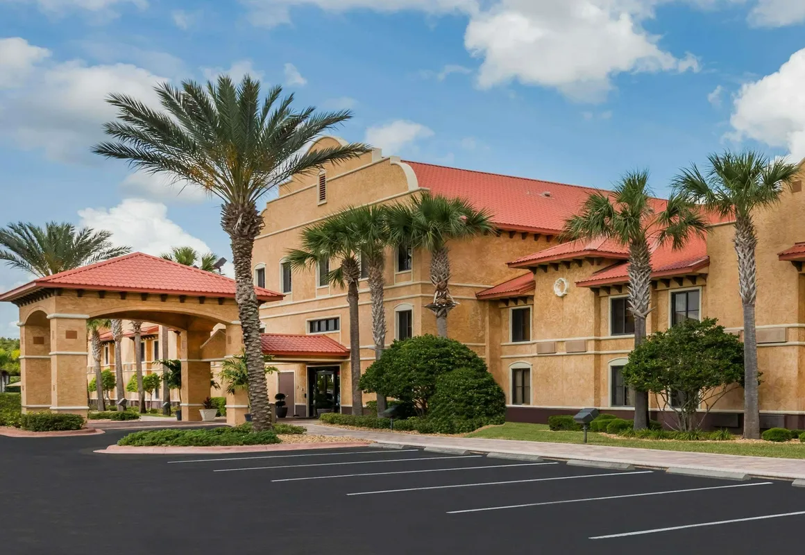 Clarion Inn Ormond Beach at Destination Daytona hotel hero